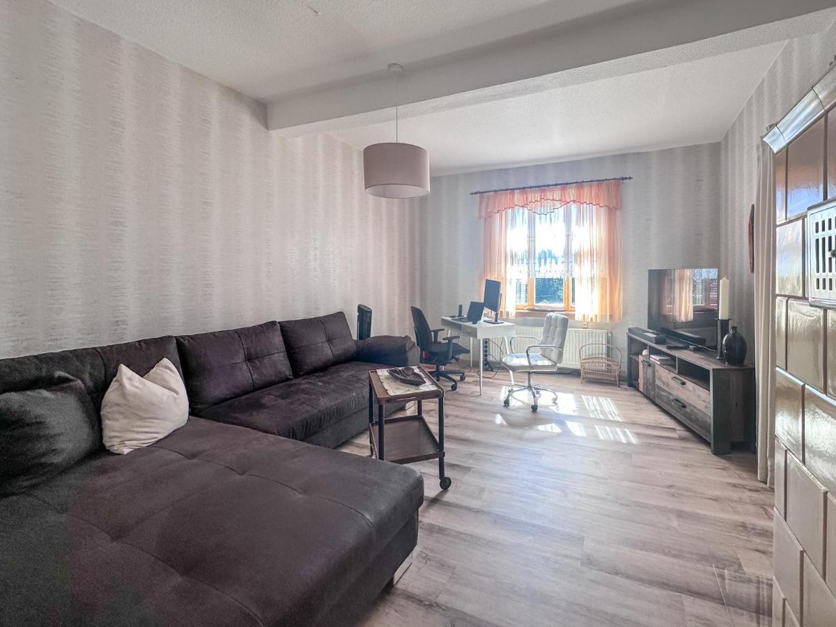 Schoene Altbauwohnung Mit Grosser Sonnenterrasse Rudolstadt Exteriör bild